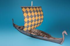 Raised mast configuration